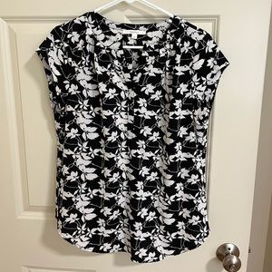 Stitch fix fun 2 fun blouse size L